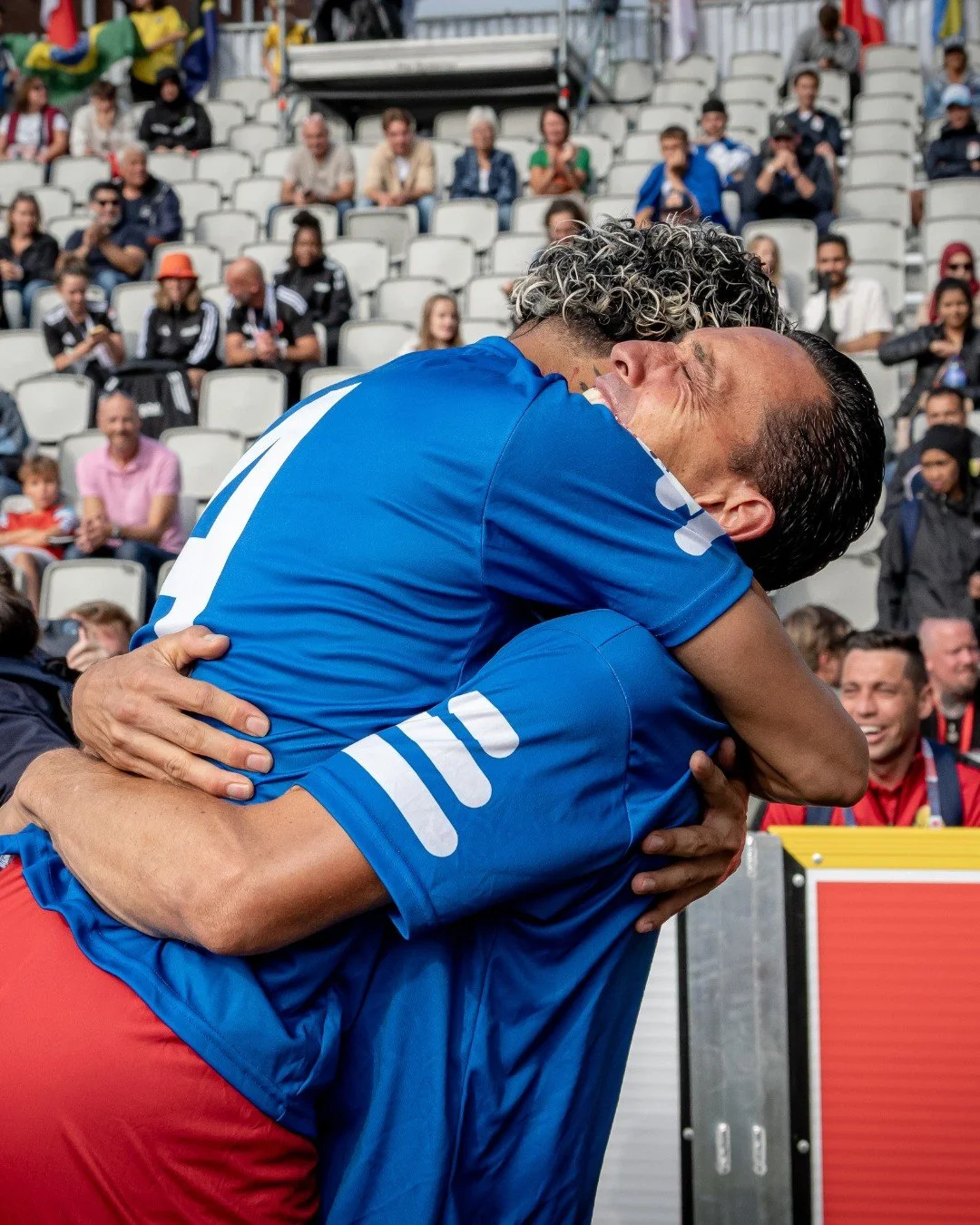 To everyone who has bought a seat in the Impact Stadium so far, thank you - we appreciate every single donation - you are helping us to keep changing lives through the Homeless World Cup ❤️ 🏆

Don't worry if you haven't got yours yet, the campaign w