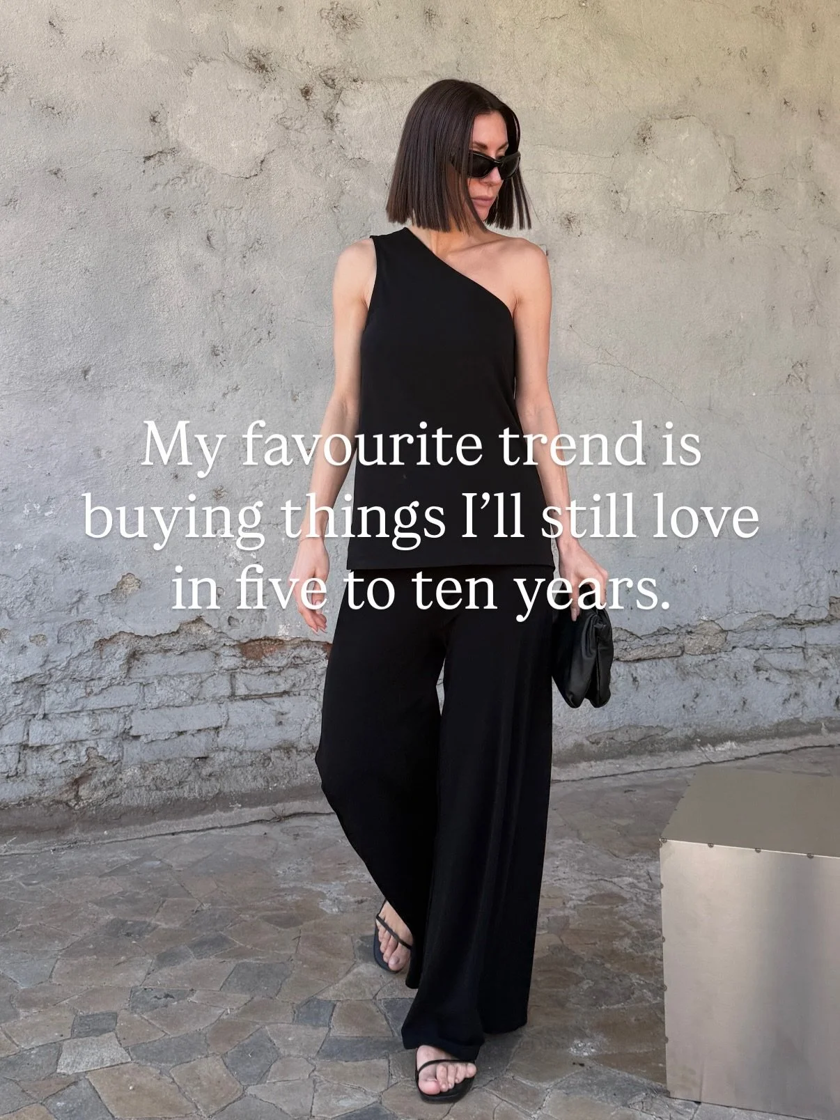 A great wardrobe is mostly essentials and fewer obsessions. Style isn't built around statement pieces, it's built around foundations.

#EffortlessStyle #MinimalWardrobe #WardrobeEssentials #TimelessFashion #LessButBetter PersonalStylist MilanStyle Ca