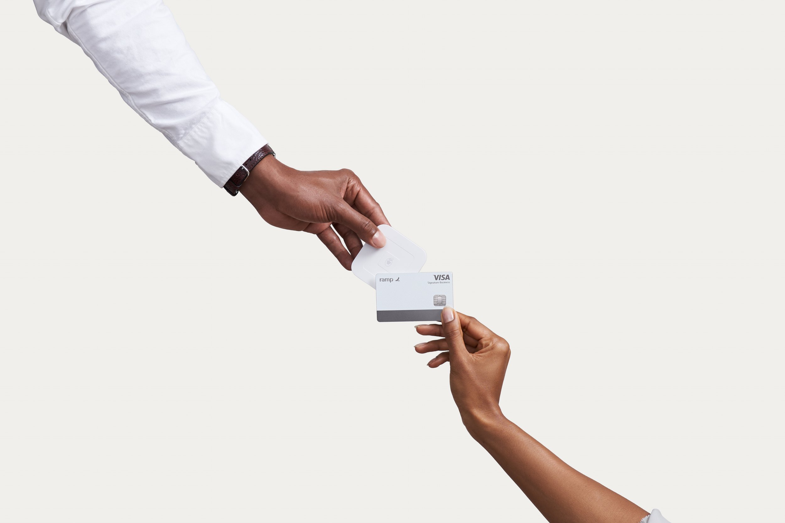230609_card_hands_02.jpg