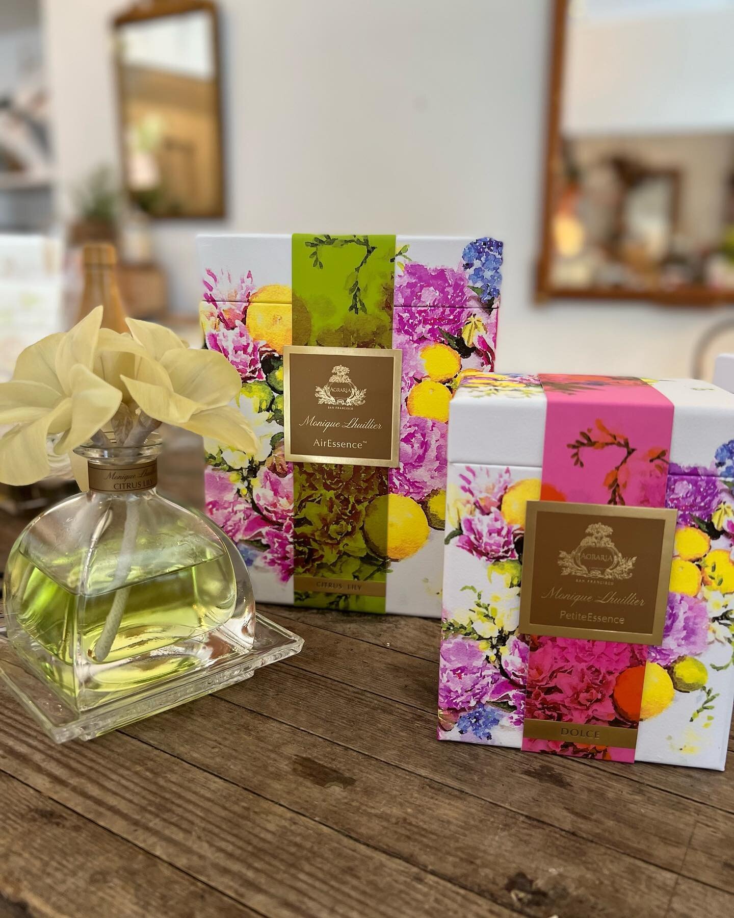 RESTOCKED!! 🎉🎉🎉 The wait is over! We have our incredible Agraria Air Essence diffusers back in stock. 

We have&hellip;
&bull; two different sizes 
&bull; refill bottles
&bull; and some new scents! 🤩

Come check them out, and grab one before they