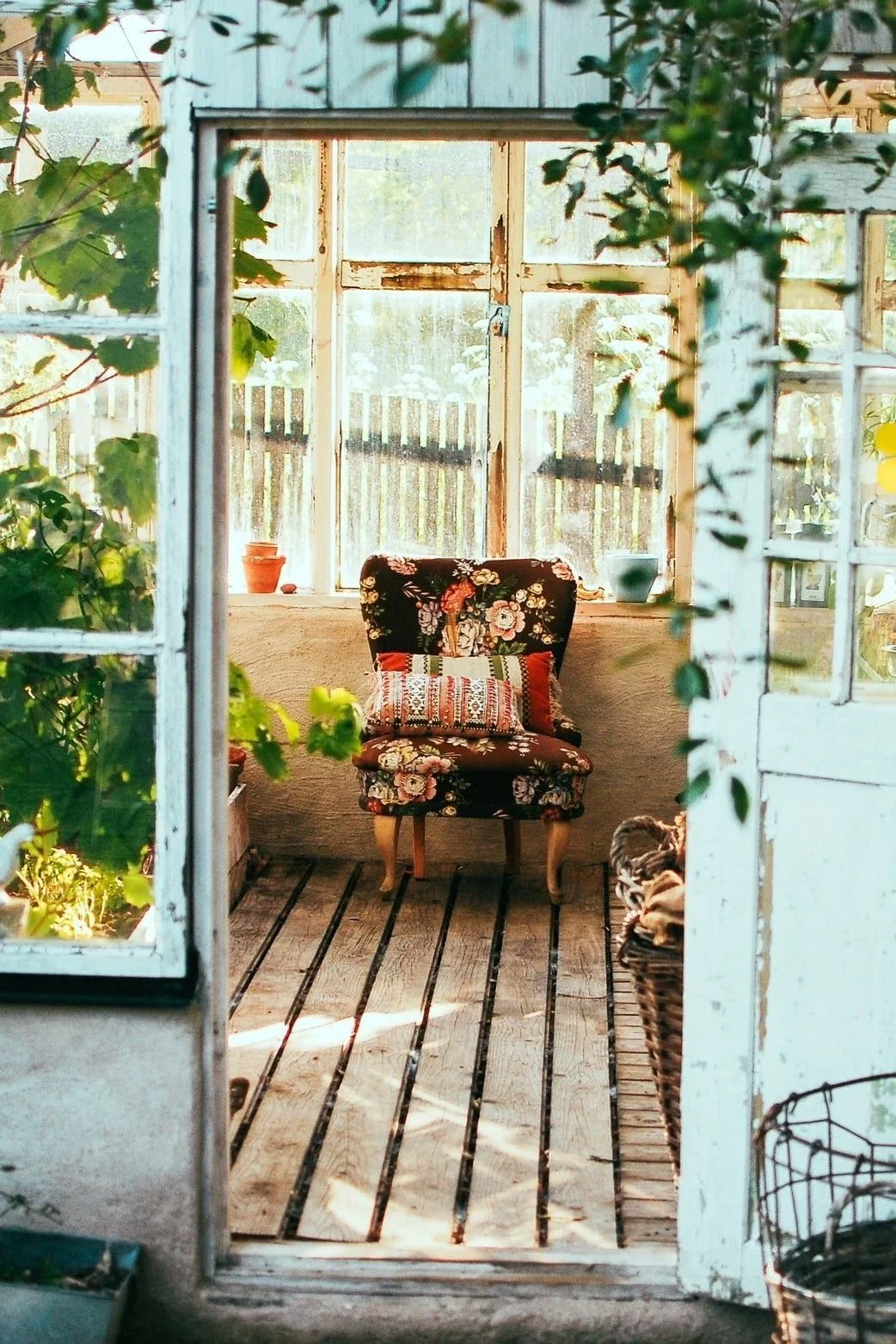 Pretty Garden Rooms