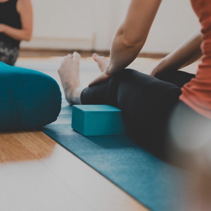 What is a restorative/ yin 1:1 with me like? 

These one to ones are really special and I love holding space for them. Think of them like a mixture of a massage and a restful yoga session. 

They are an extension of my restorative yoga workshops and 