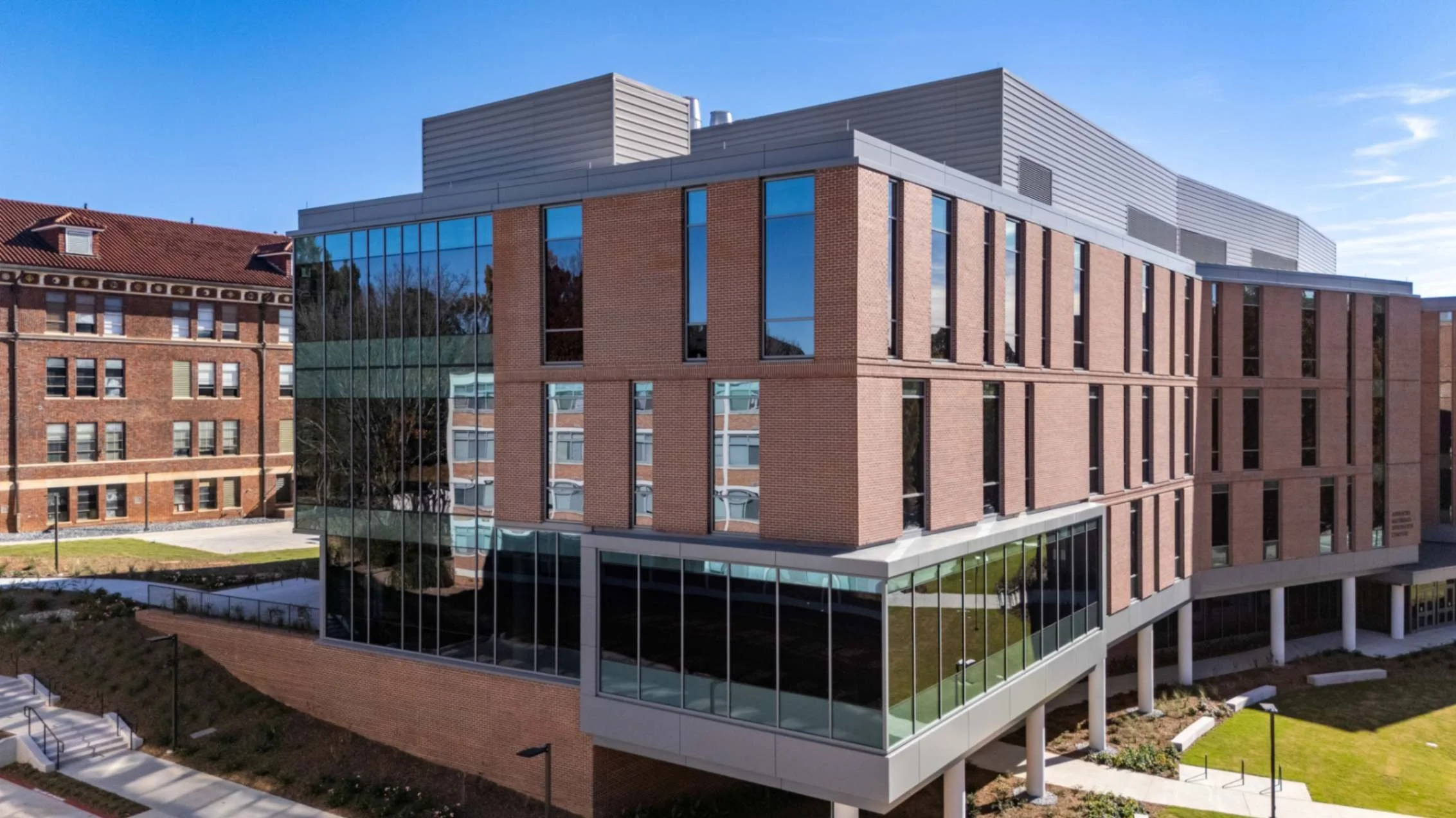 commercial-construction-photography-window-installation-clemson-sc-01 (3).jpg