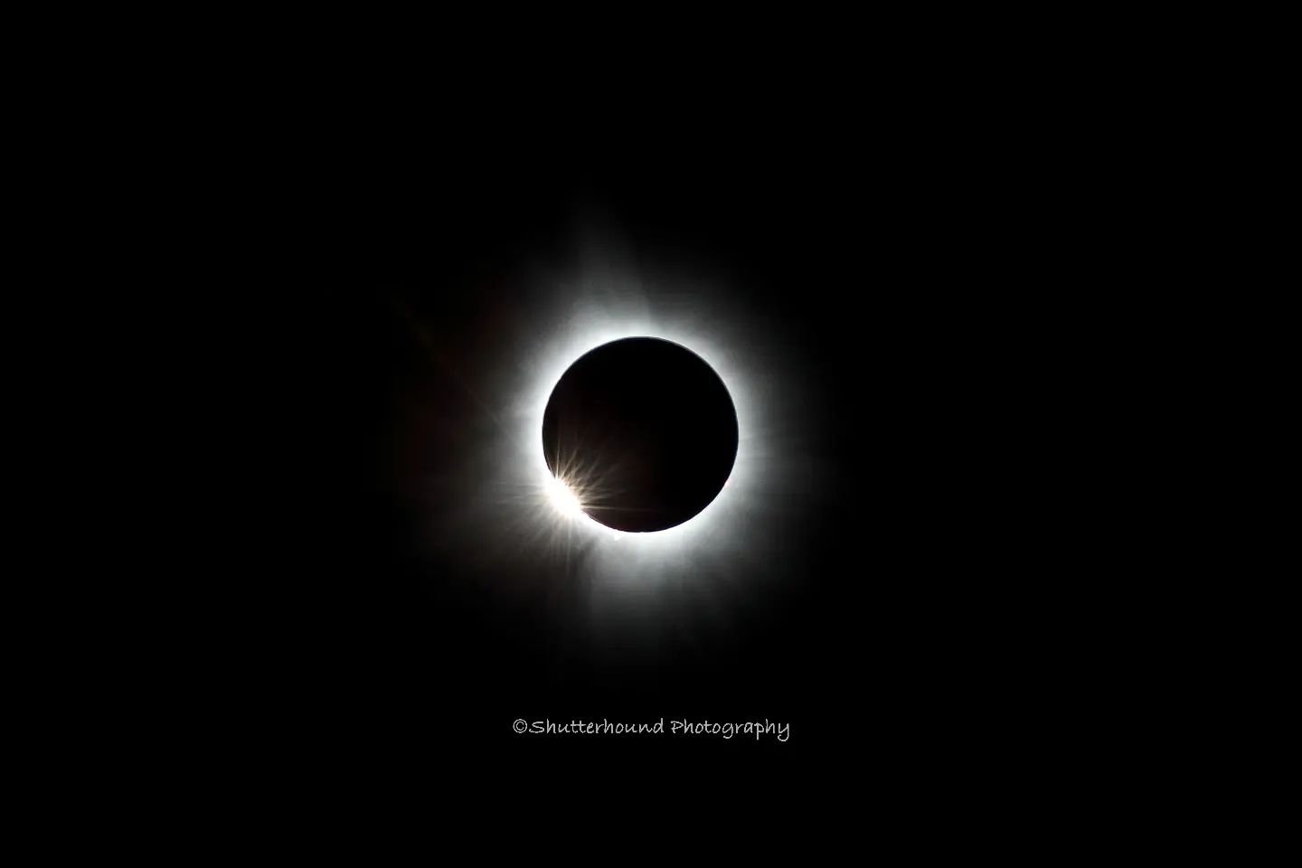 3:33 pm, Phillips, Maine. 1/400-  f8 - 800iso. Totality
#eclipse #eclipse2024 prints available! #Maine #shutterhoundphotography #canon #canonphotography #astrophotography P