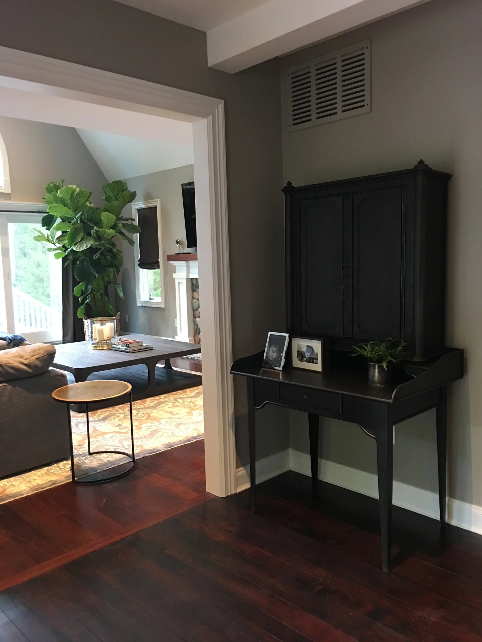 Oyster Bay Cove Foyer1.JPG