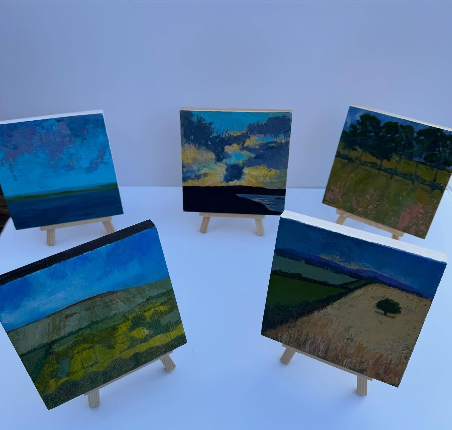 Having a lot of fun creating these mini paintings. They&rsquo;re a sweet 12 x 12 cm and all come with their individual easel! Each piece is an original artwork. Will be available soon to purchase, they need edges painted and varnished before they&rsq