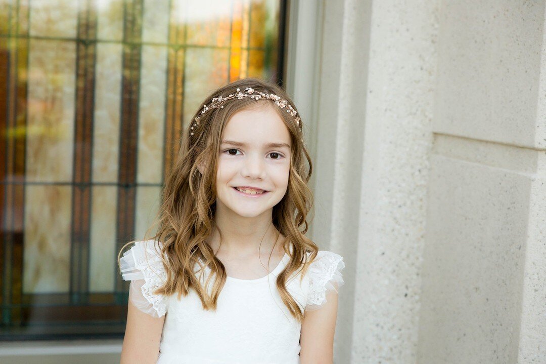 Beautiful baptism pictures for these beautiful girls! These two cousins were blessed on the same day and now get to be baptized on the same day. Their session was so pretty!!! #caldwellidphotography #caldwellidphotographer #caldwellidahophotographer 