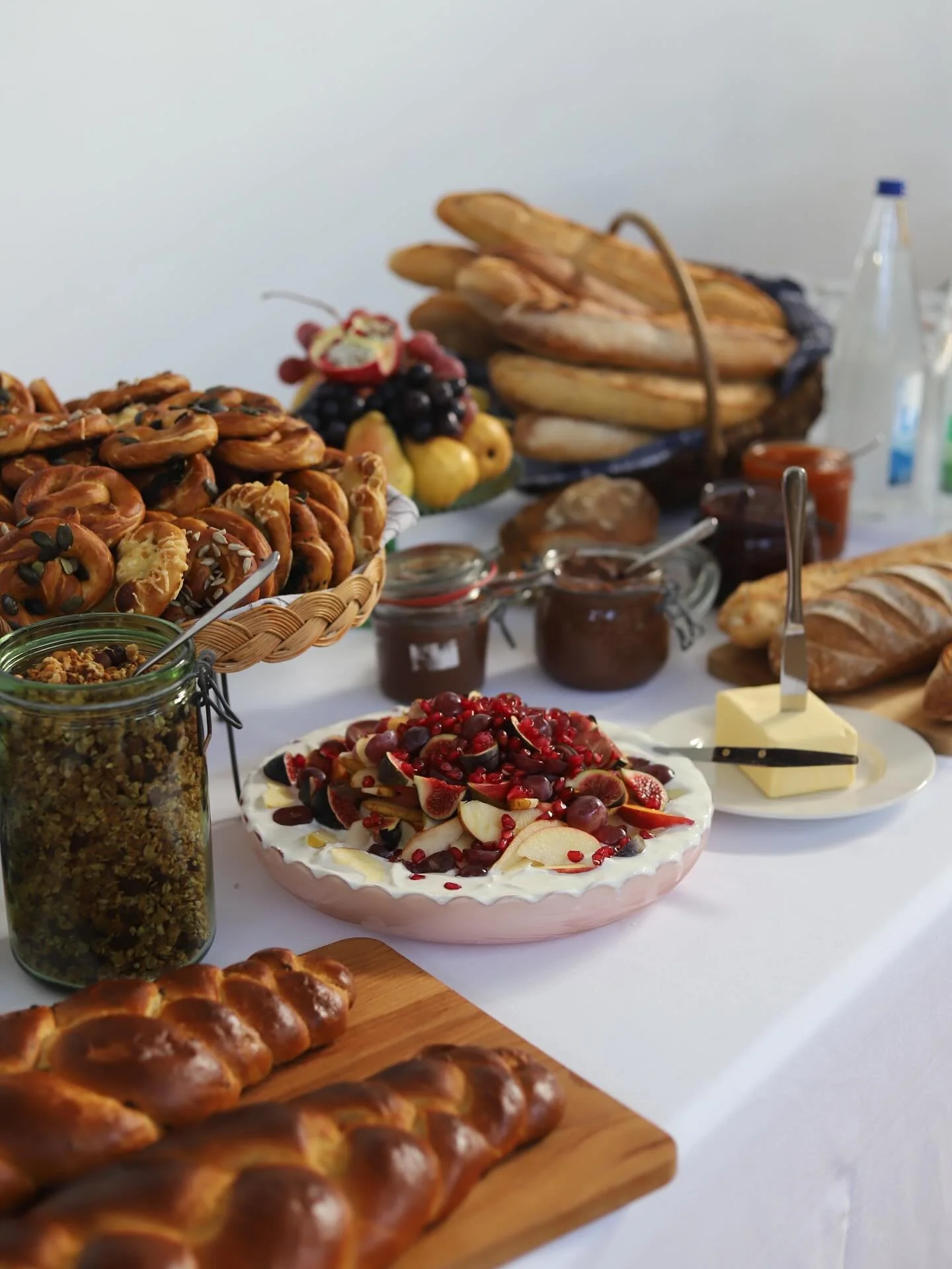 Un joli brunch de septembre d&rsquo;avant le b&eacute;b&eacute; et ma t&ecirc;te pour vous dire que mon agenda est ouvert pour le 1er trimestre 2026, jusqu&rsquo;&agrave; d&eacute;but avril. Ensuite, je serais sur un autre projet dont je vous parle b