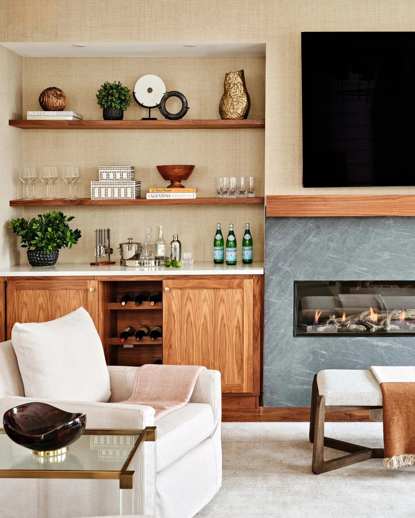Yes, even designers love a good HomeGoods run! In The Washington Post&rsquo;s new story, Robin shares her thoughtful take on shopping &mdash; where to go, what to look for, and how a well-chosen find can shine.⁣ Get the full story through the link in