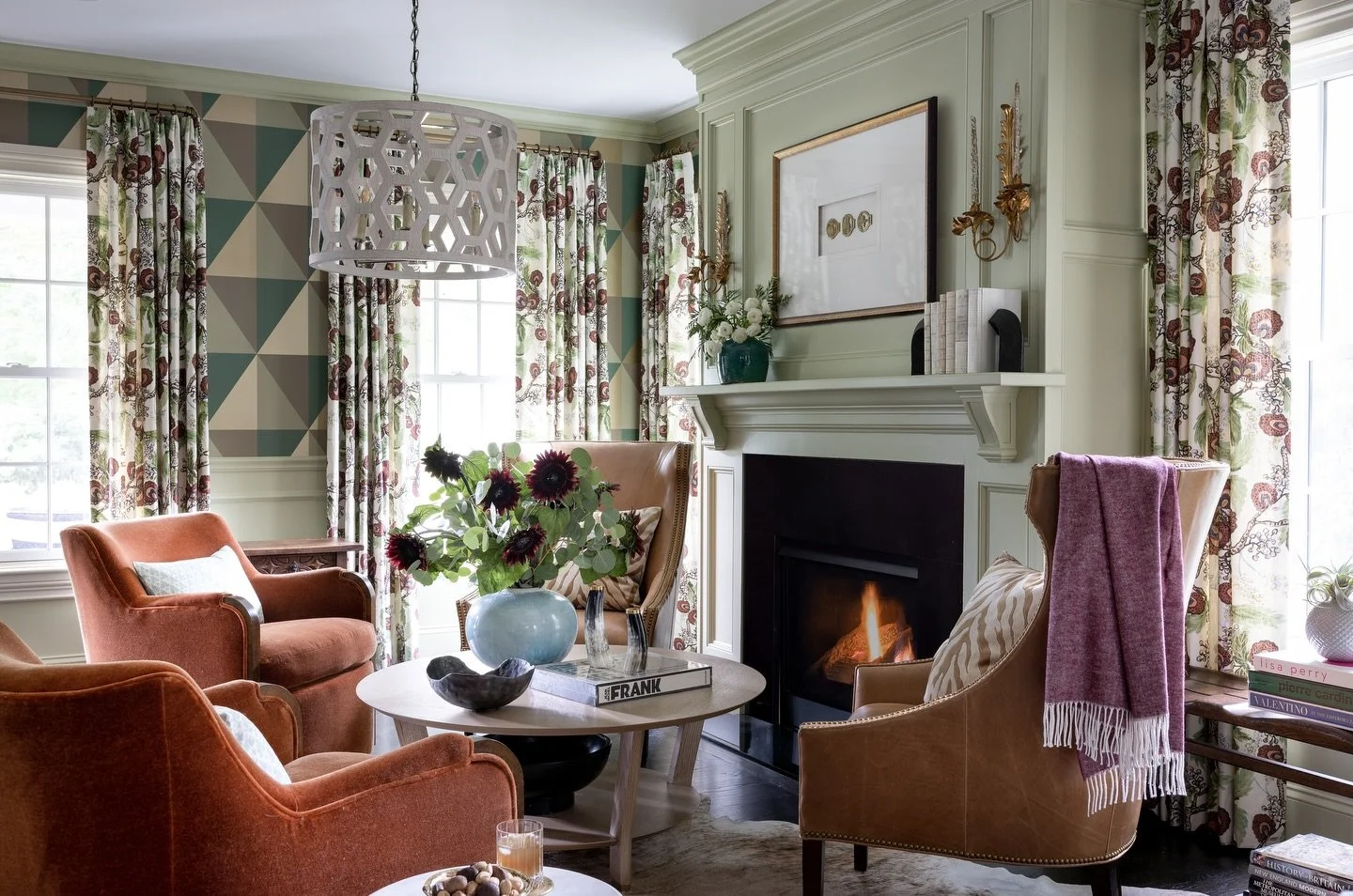 An excellent place to wait out what this winter storm has in store.⁣
⁣
⁣
⁣
Interior design: @robingannoninteriors⁣
Photography: @michaeljleephotography