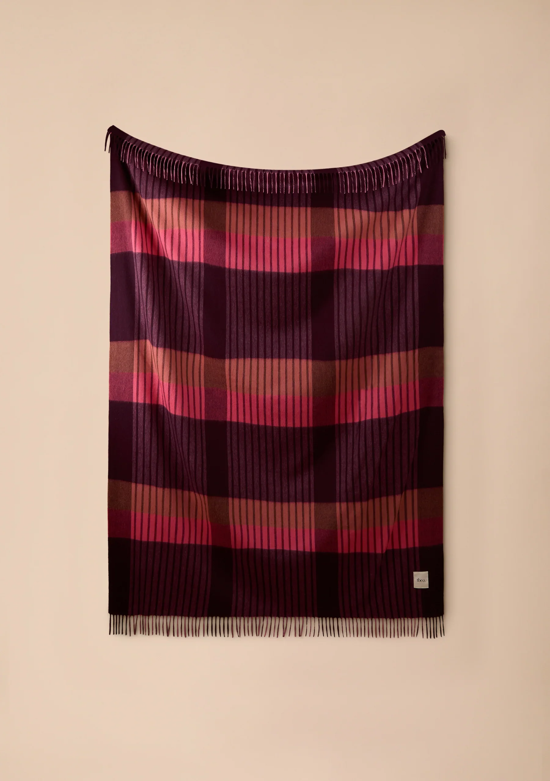 LBLSTPKC-LambswoolBlanket_PinkPopStripe-1.webp