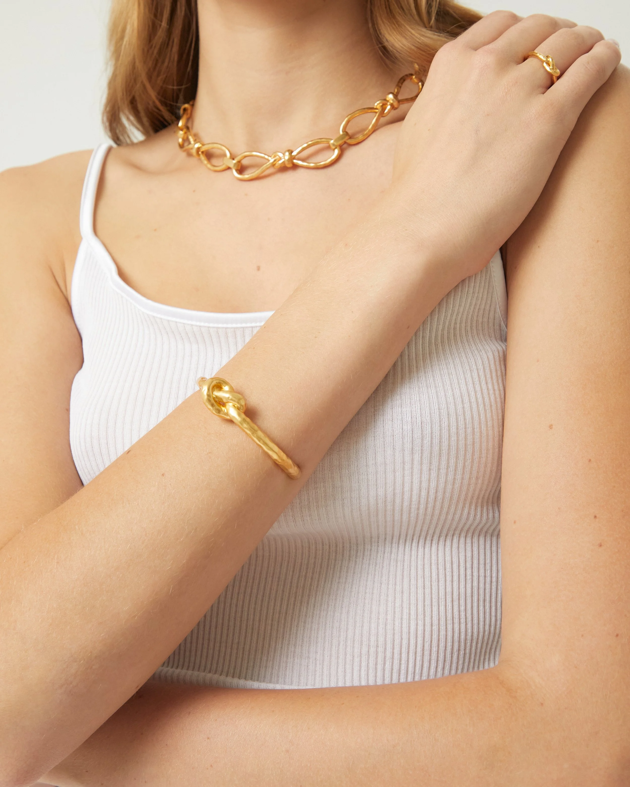 KNOTTED BRACELET - GOLD - ON BODY - DETAIL.jpg