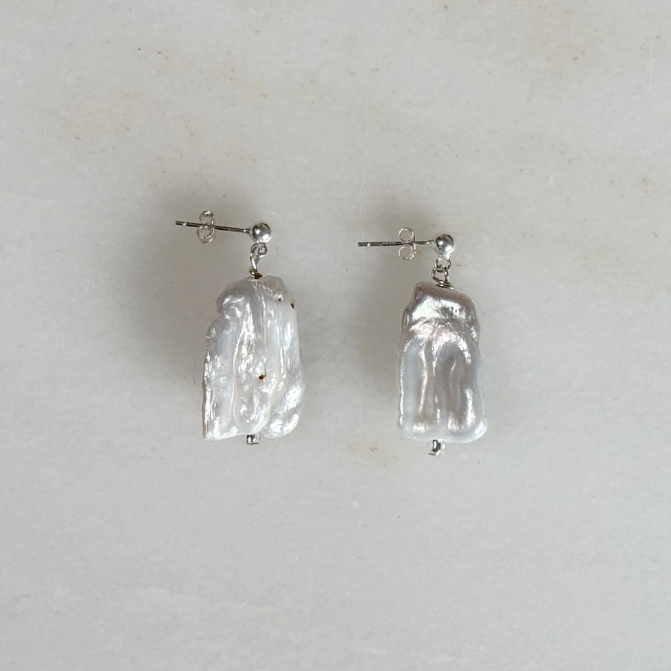 Droplet Pearl Stud Earrings