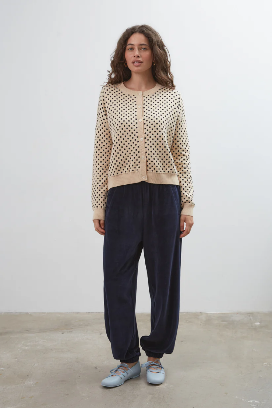 cardigan-----.png