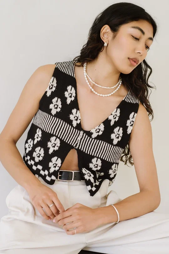 leah-46_8b43fa97-8866-4ae2-b34e-16d9700bb681_540x.webp