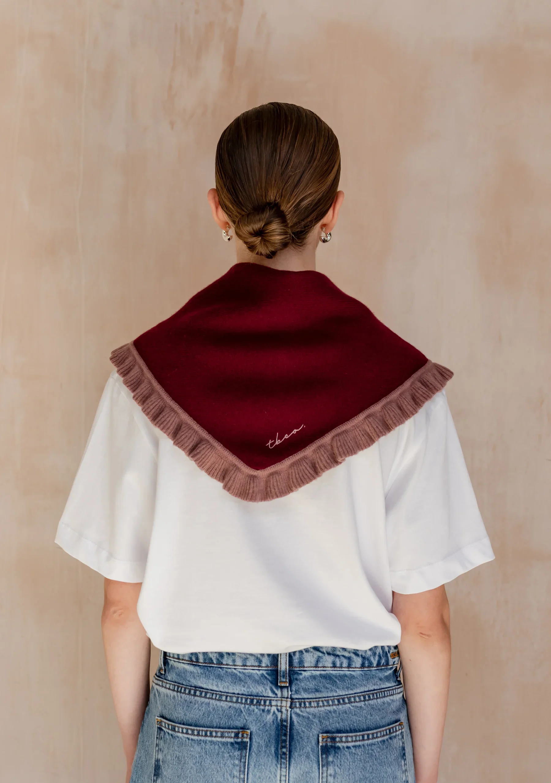 MTSCOBGA-MerinoWoolTriangleScarf_SmallBurgundyRuffle-2.webp