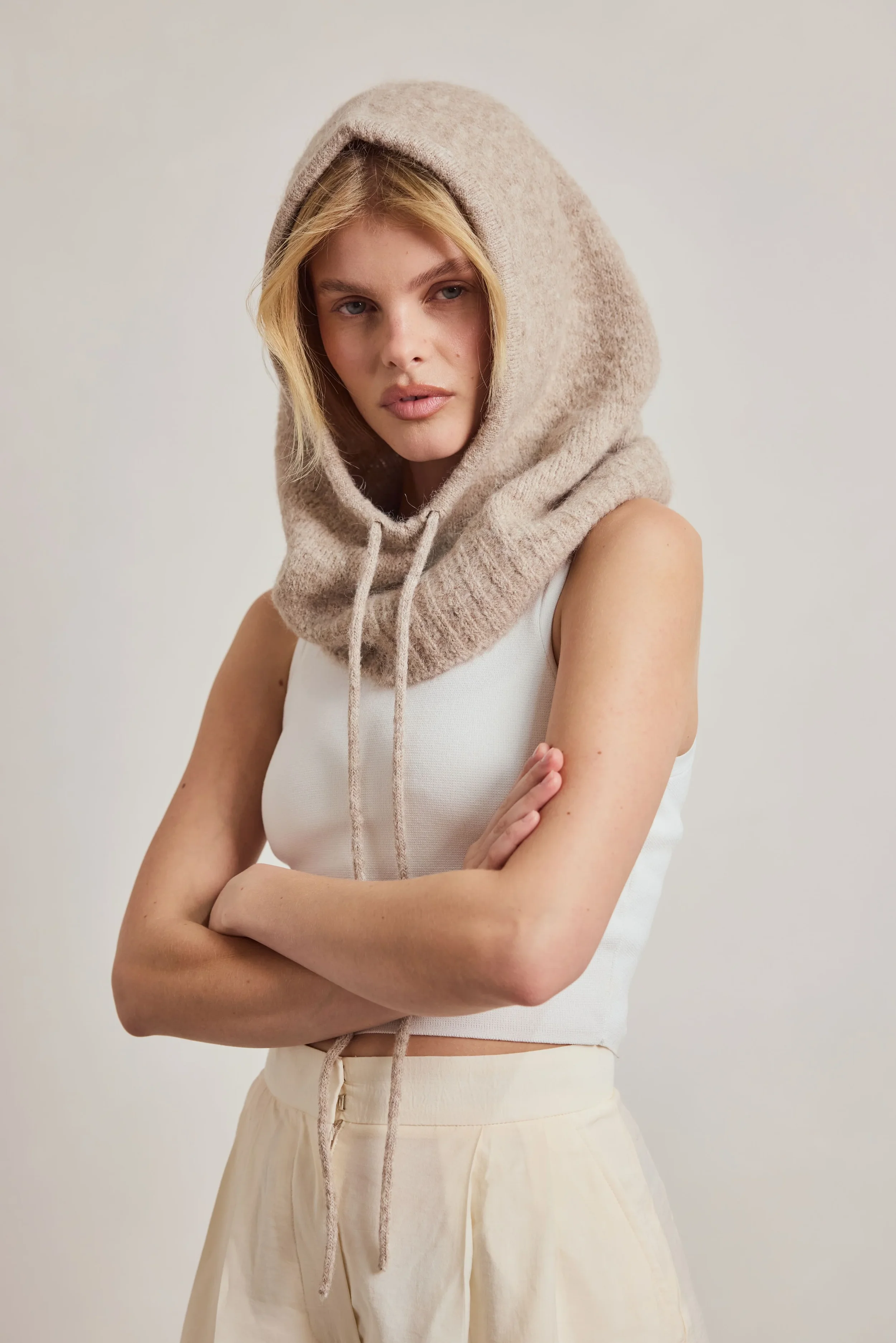 arctic-fox-alpaca-wool-drawstring-hood-beige-26-5.webp