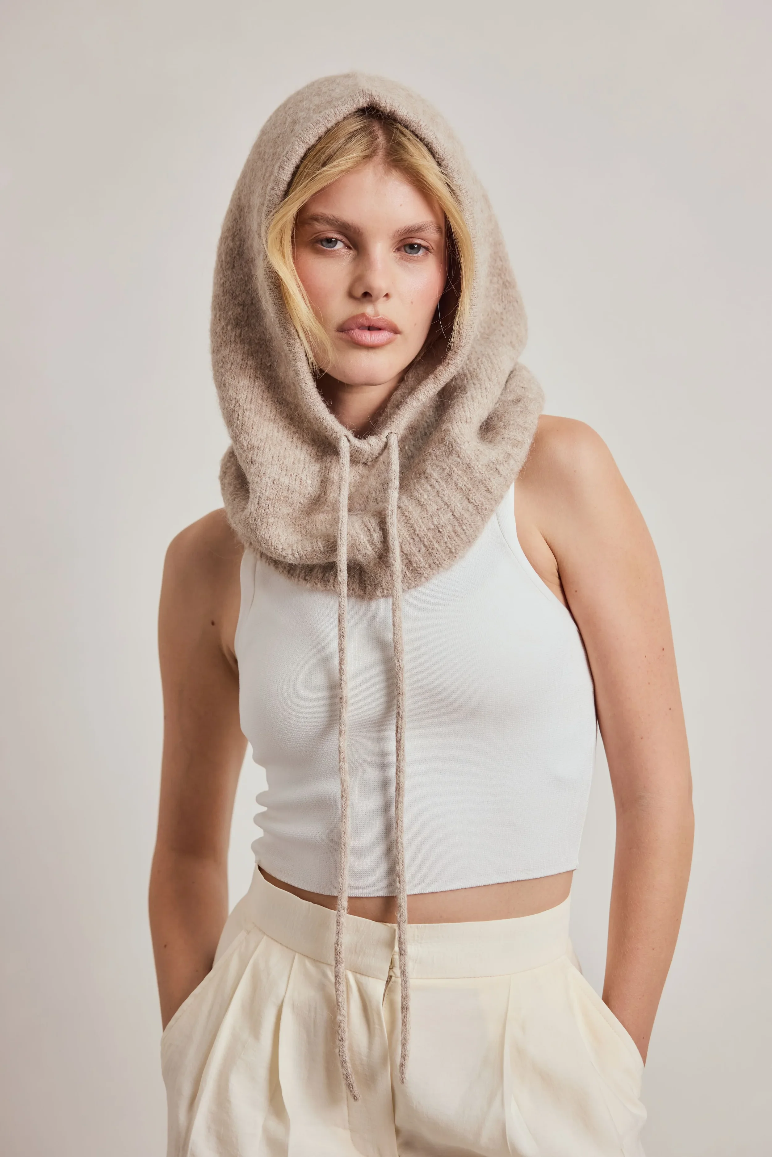 arctic-fox-alpaca-wool-drawstring-hood-beige-26-4.webp