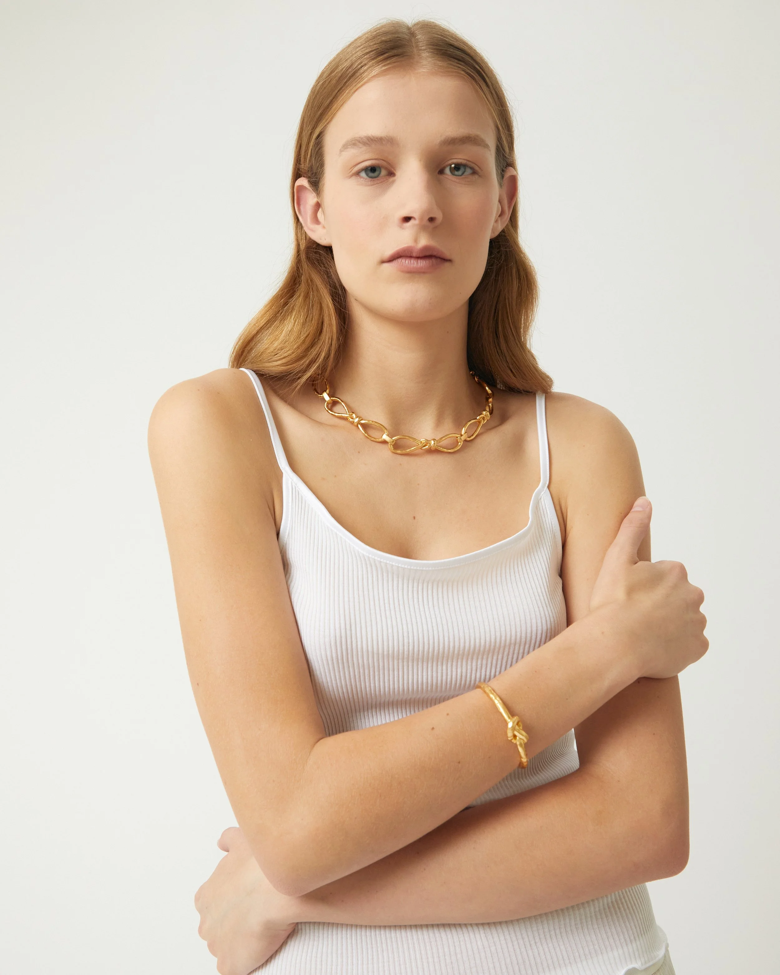 KNOTTED BRACELET - GOLD - ON BODY - FULL BODY.jpg