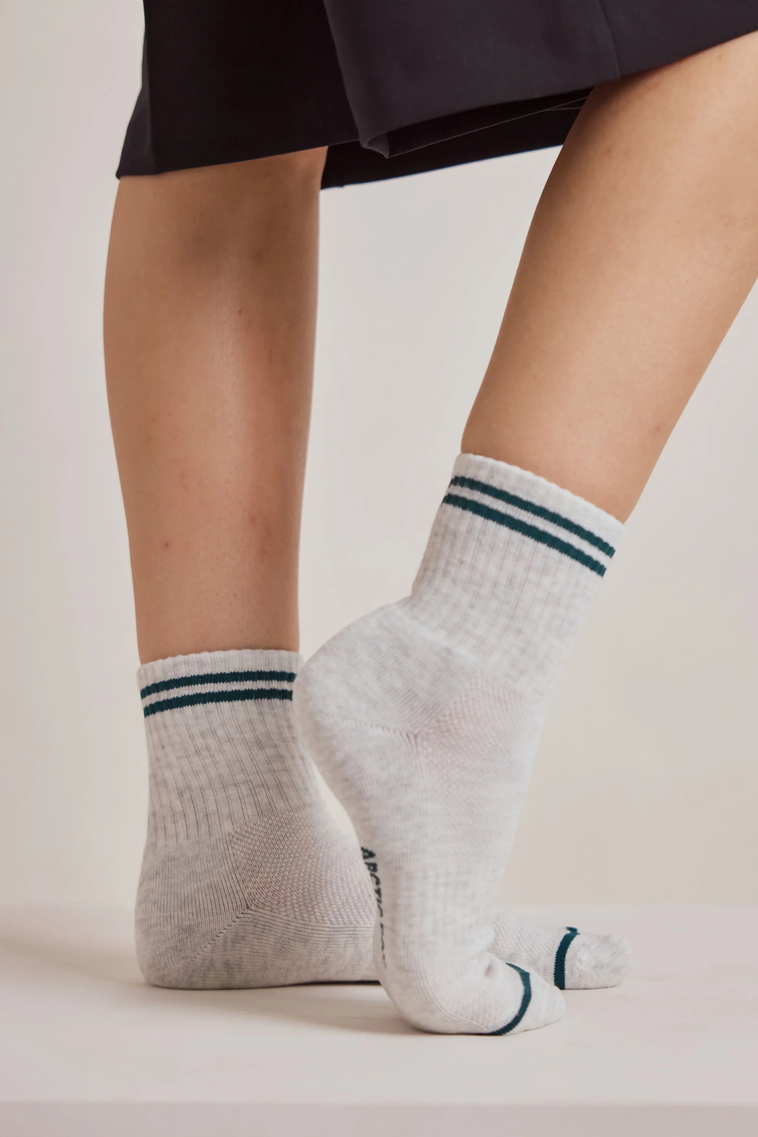 arctic-fox-bamboo-everyday-striped-socks-grey-26-1.webp