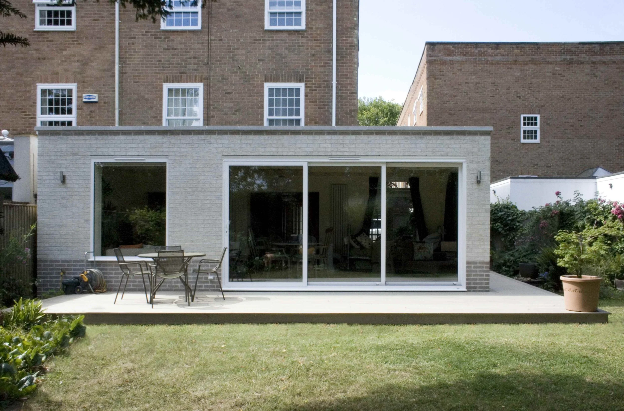 Modern, sympathetic brick extension to a Townhouse, Tunbridge Wells, Kent.