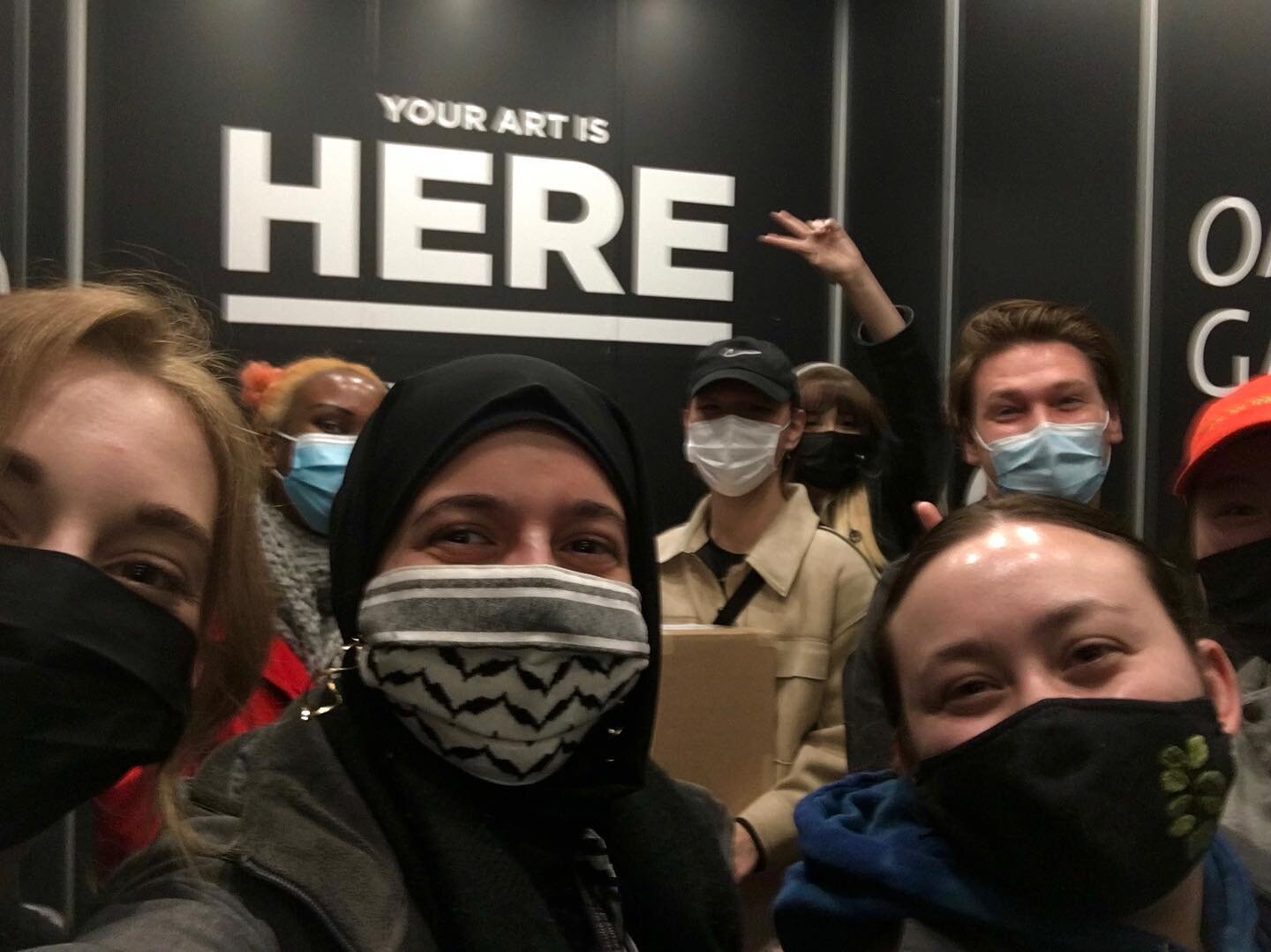 OAG tour with the cooler group 🤩📦🗣
