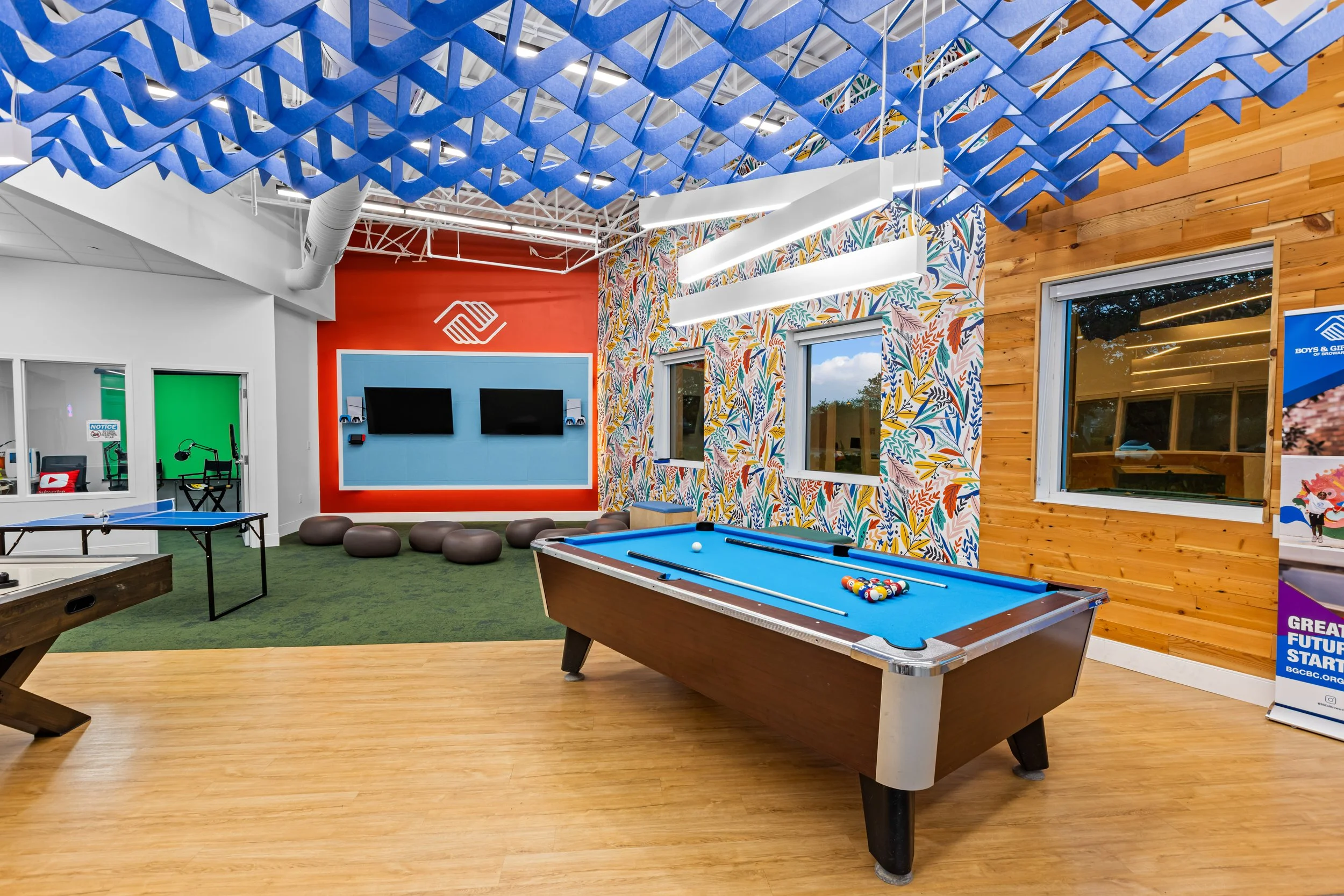 5 Architecure - The Club-4218.jpg