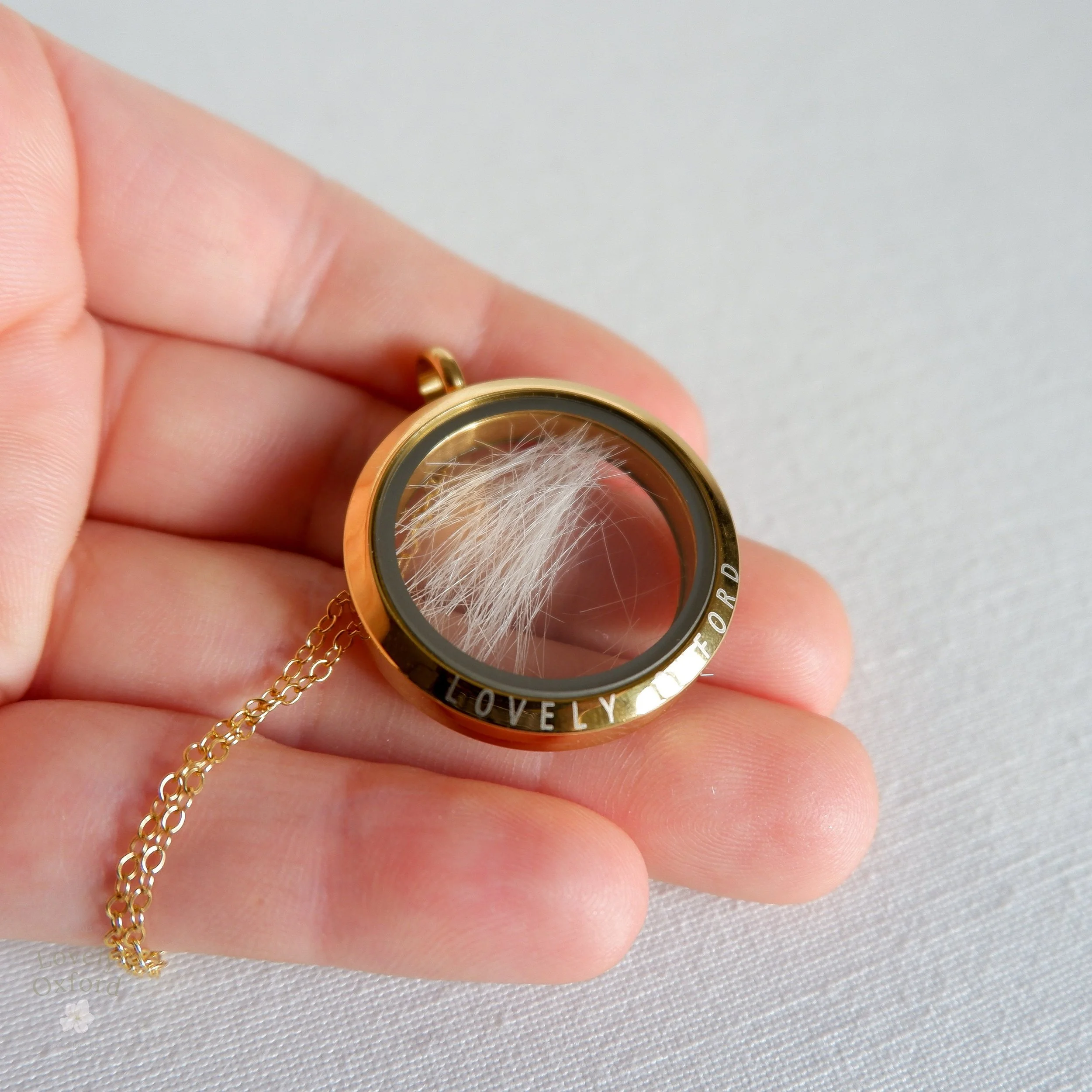 Pet fur memorial locket | Lock of hair personalised keepsake