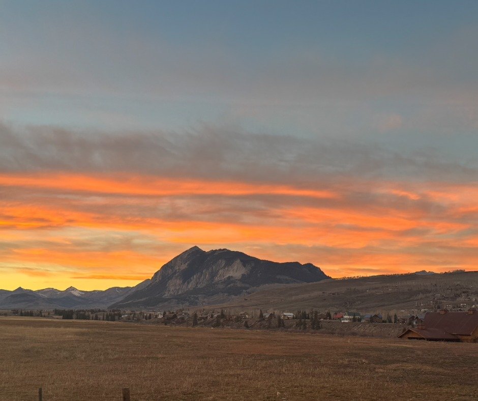It may be stick season here in CB but it&rsquo;s still beautiful! We&rsquo;ve had another sunny, warm week - such a gift! We&rsquo;re soaking it up with last minute rides, hikes and strolls down Elk without our snow boots&mdash;it is just a matter of
