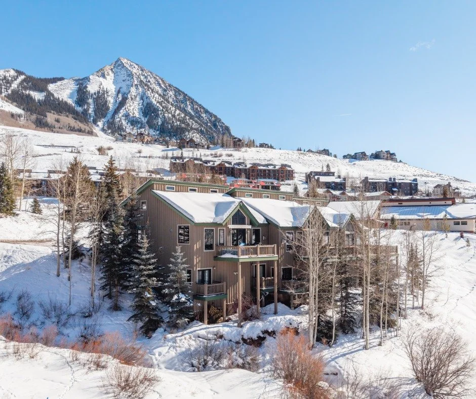 Welcome to 11 Castle Road in Mt. Crested Butte. The residence features three spacious en suite bedrooms plus a half bath, allowing everyone comfort and privacy. The main living level has vaulted ceilings and an open floor plan that flows nicely from 