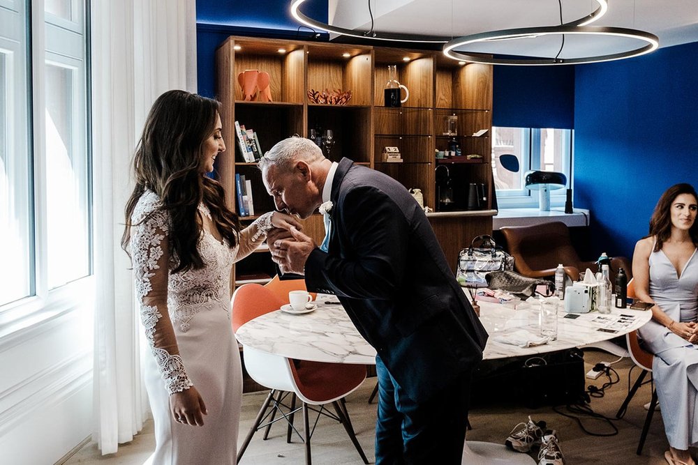 Mia getting ready at the Andaz Hotel, Liverpool Street, London - 5