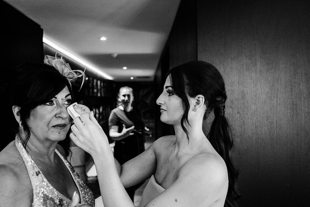 Mia getting ready at the Andaz Hotel, Liverpool Street, London - 6