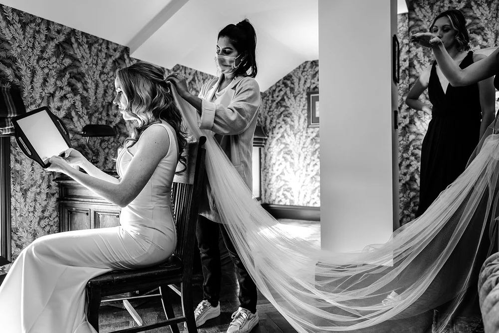 Jess getting ready in her room at The Ned Hotel before the ceremony - 1