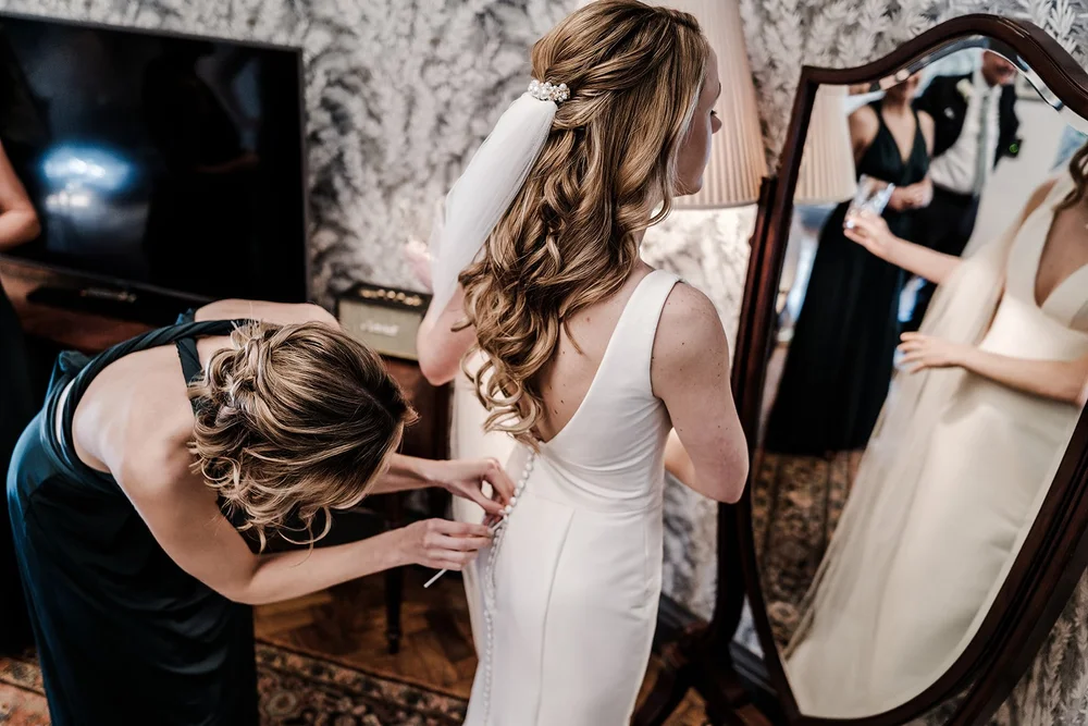 Jess getting ready in her room at The Ned Hotel before the ceremony - 2