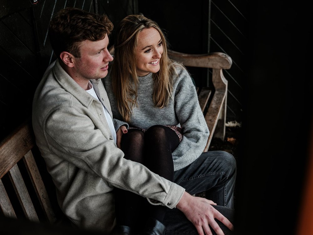Couple&rsquo;s pre wedding shoot at iconic London locations - 8