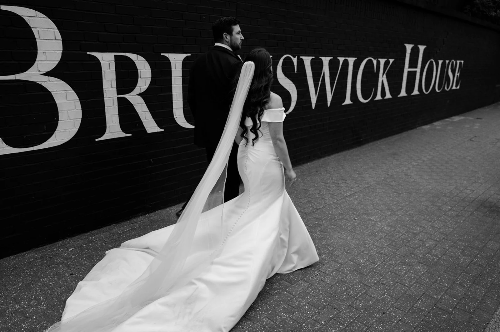 Brunswick House Wedding Photographer - chloe and jon
