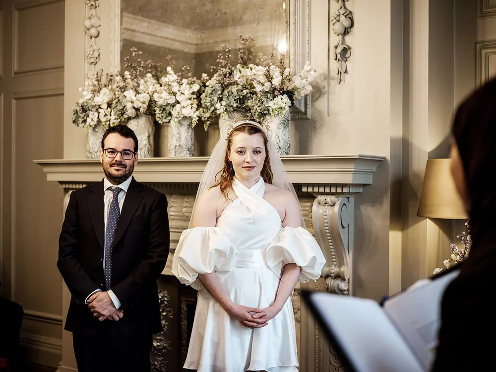 Helen and Benoit&rsquo;s intimate ceremony at Old Marylebone Town Hall - 4