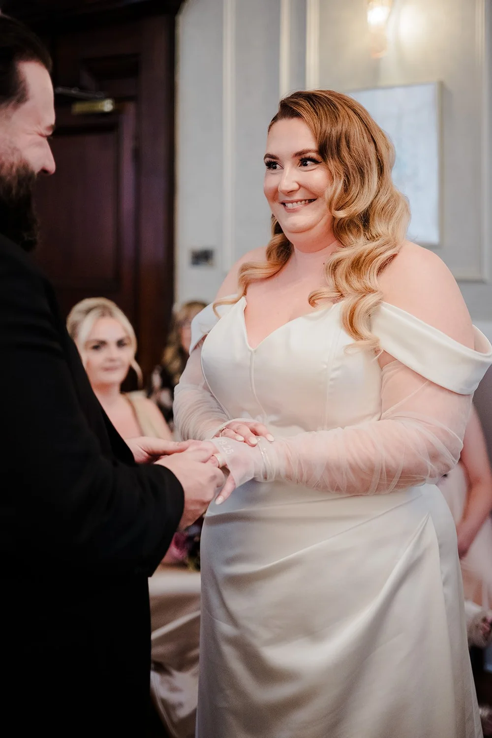 Jon and Meg&rsquo;s micro wedding ceremony at Chelsea Old Town Hall - 4