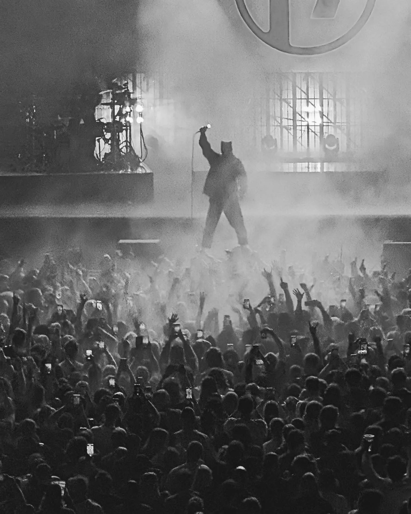 Twenty &Oslash;ne Pilots was awesome.

It was @thesamraby first concert but they didn't play Hot to Go.