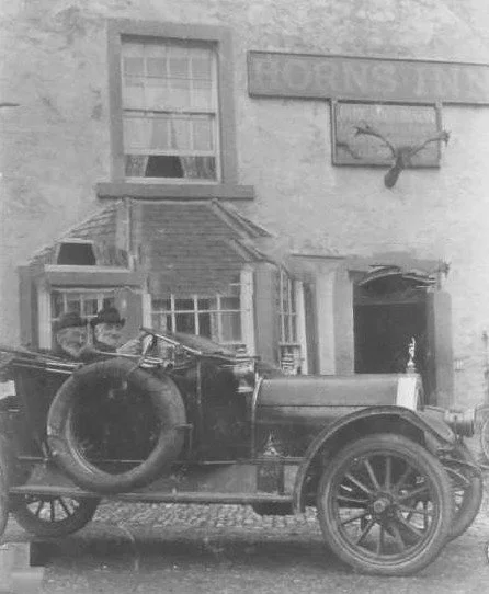 Horns Inn 1900s Old Car.jpg