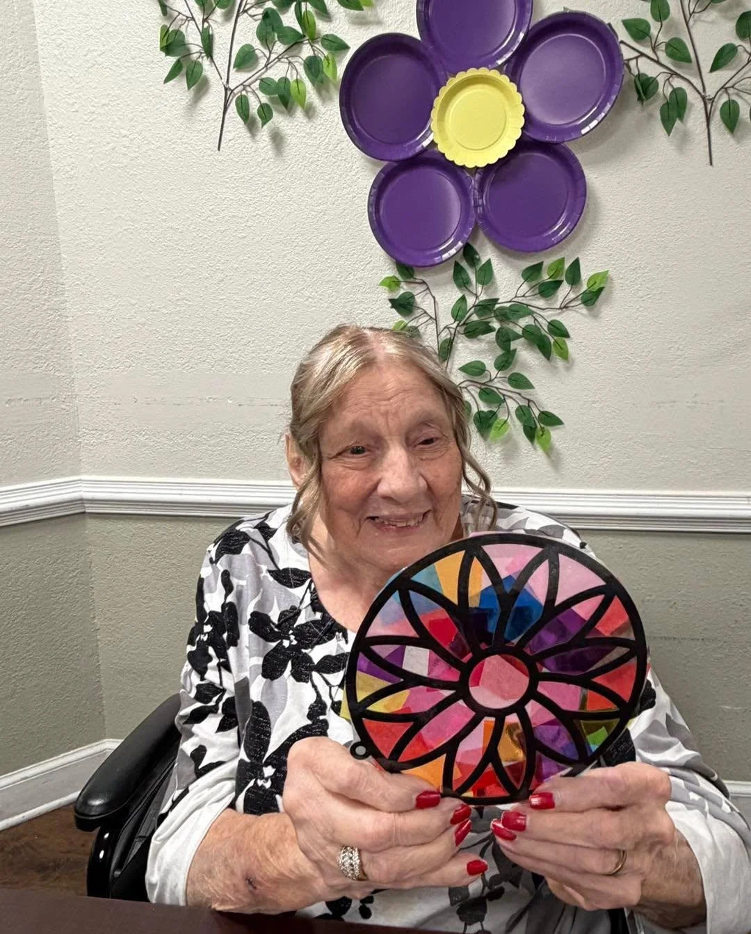 We had so much fun getting creative with our friends at Lotus Village Assisted Living! 🎨✨ There&rsquo;s nothing better than good company, creativity, and a little laughter along the way. 💕 #CaritasHospice #CraftTime