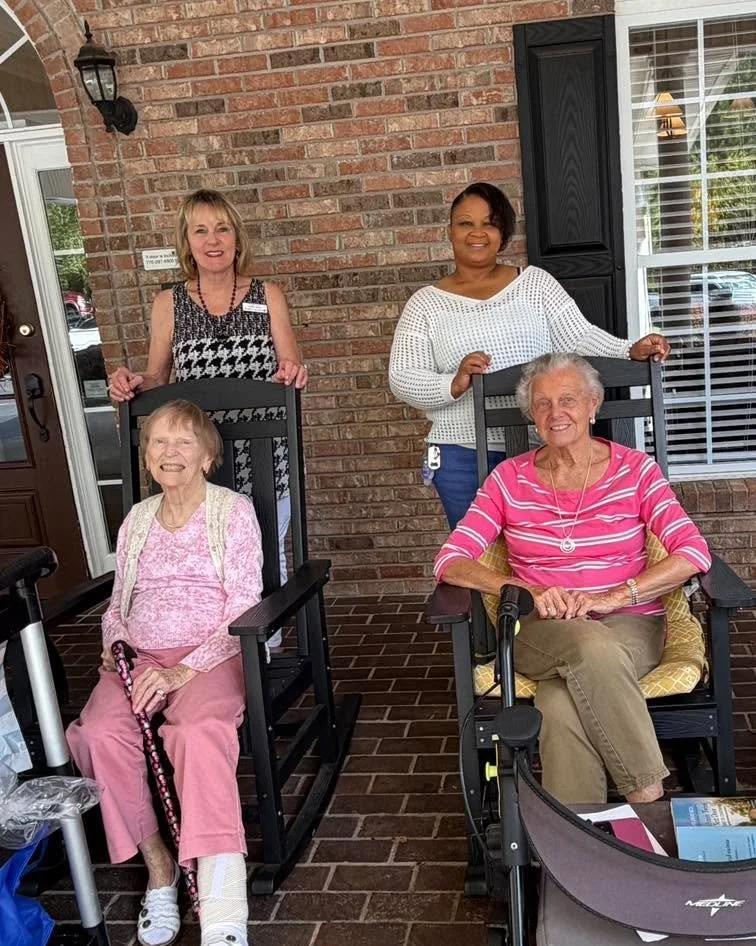 Let&rsquo;s float on over to Cedarhurst of Oakwood for some fun with Sandy &amp; Keisha! 🥤🍦💙 These root beer floats made for a sweet afternoon filled with smiles and good company! ☀️ #CaritasHospice #HospiceVolunteers #AssistedLivingWeek