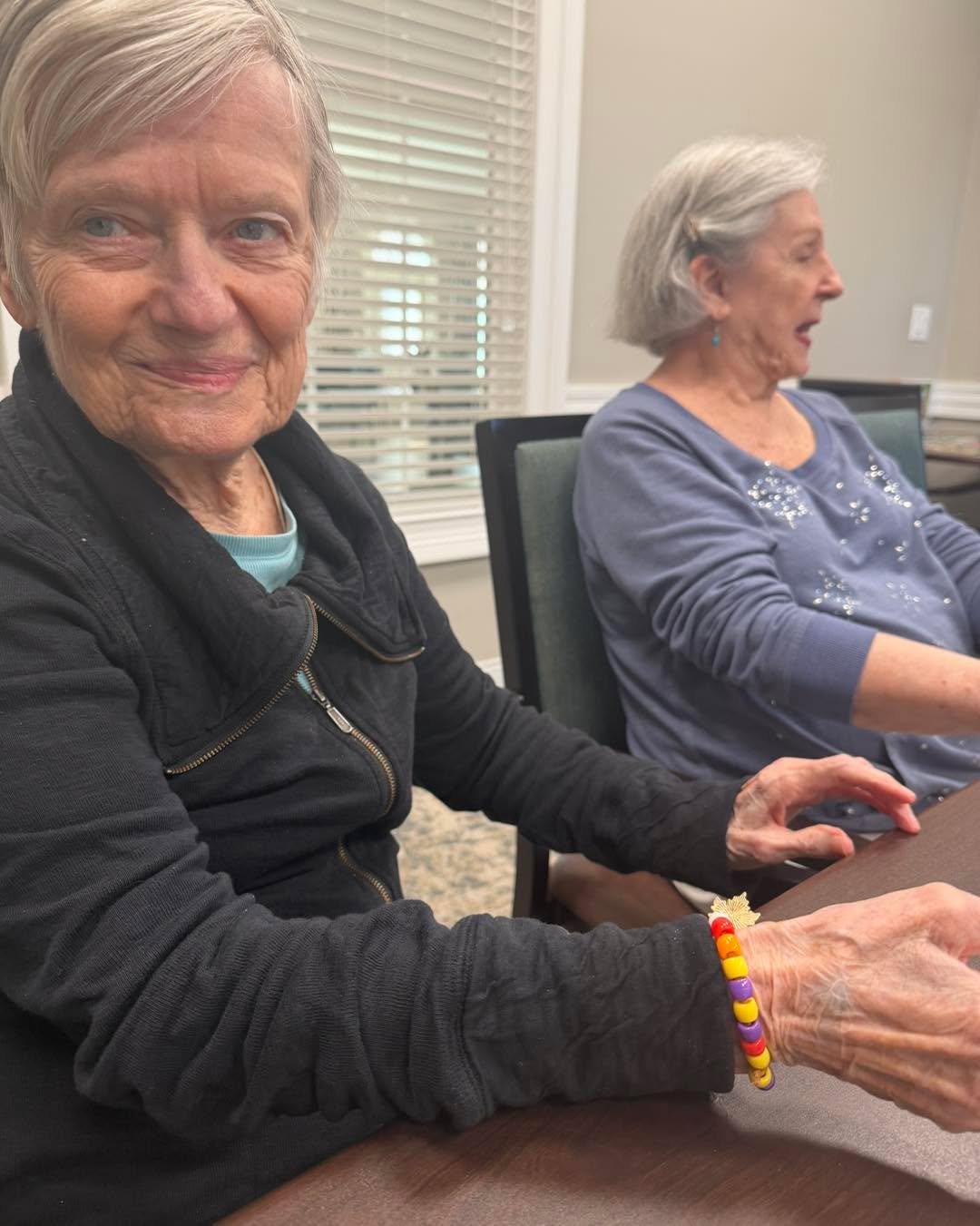 Fall fun, one bead at a time! 🍂🍁 We had the sweetest time getting creative and making festive fall bracelets with our friends at Chapters Living of Alpharetta! 🎃 #CaritasHospice #HospiceVolunteers