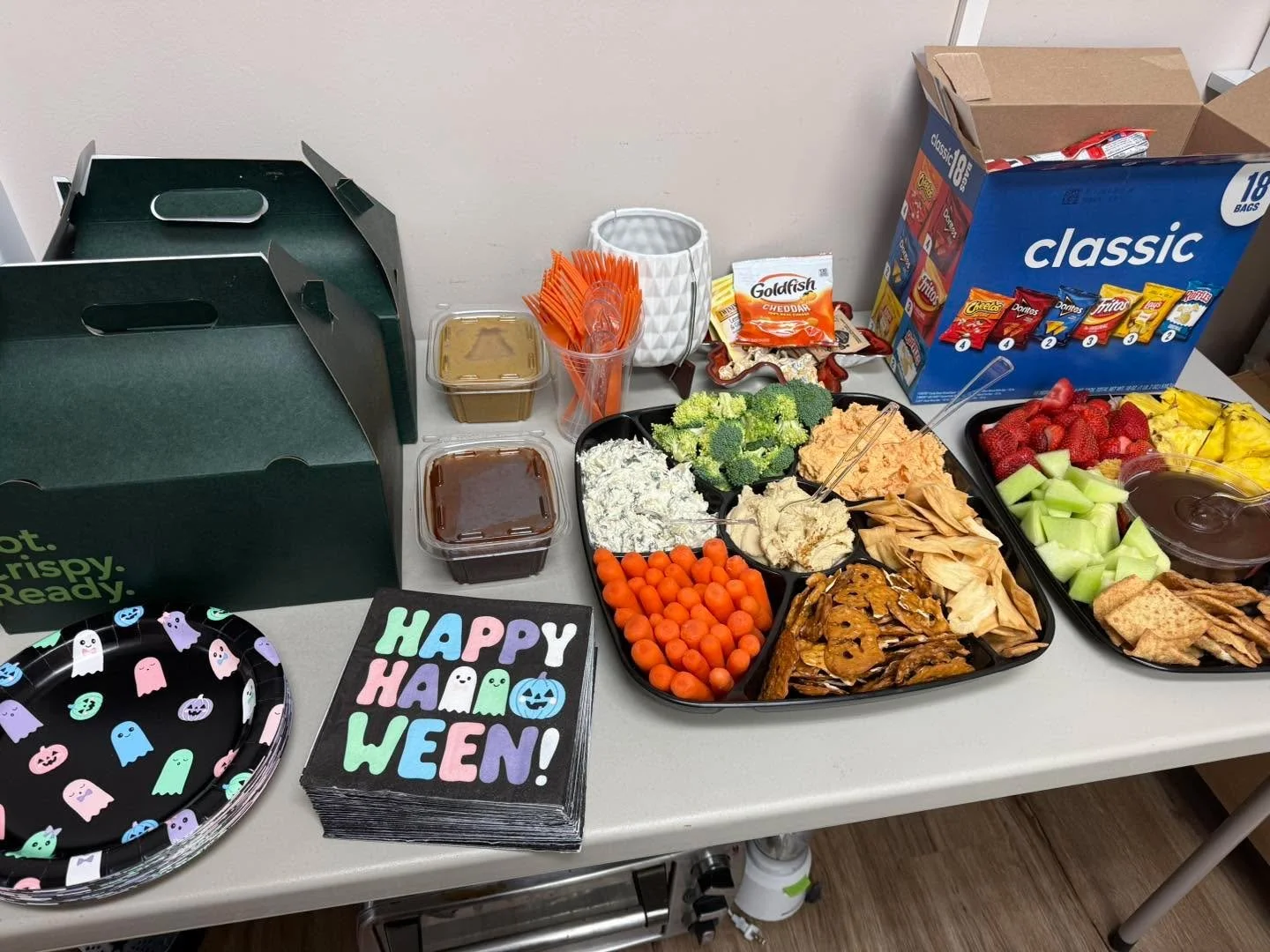 McKinsey &amp; Brooke had a SPOOK-tacular time enjoying a Halloween-themed lunch with Dr. Orris and his wonderful team at Lanier Family Healthcare today! 🎃👻💚 #CaritasHospice #LunchAndLearn #HospiceEducation