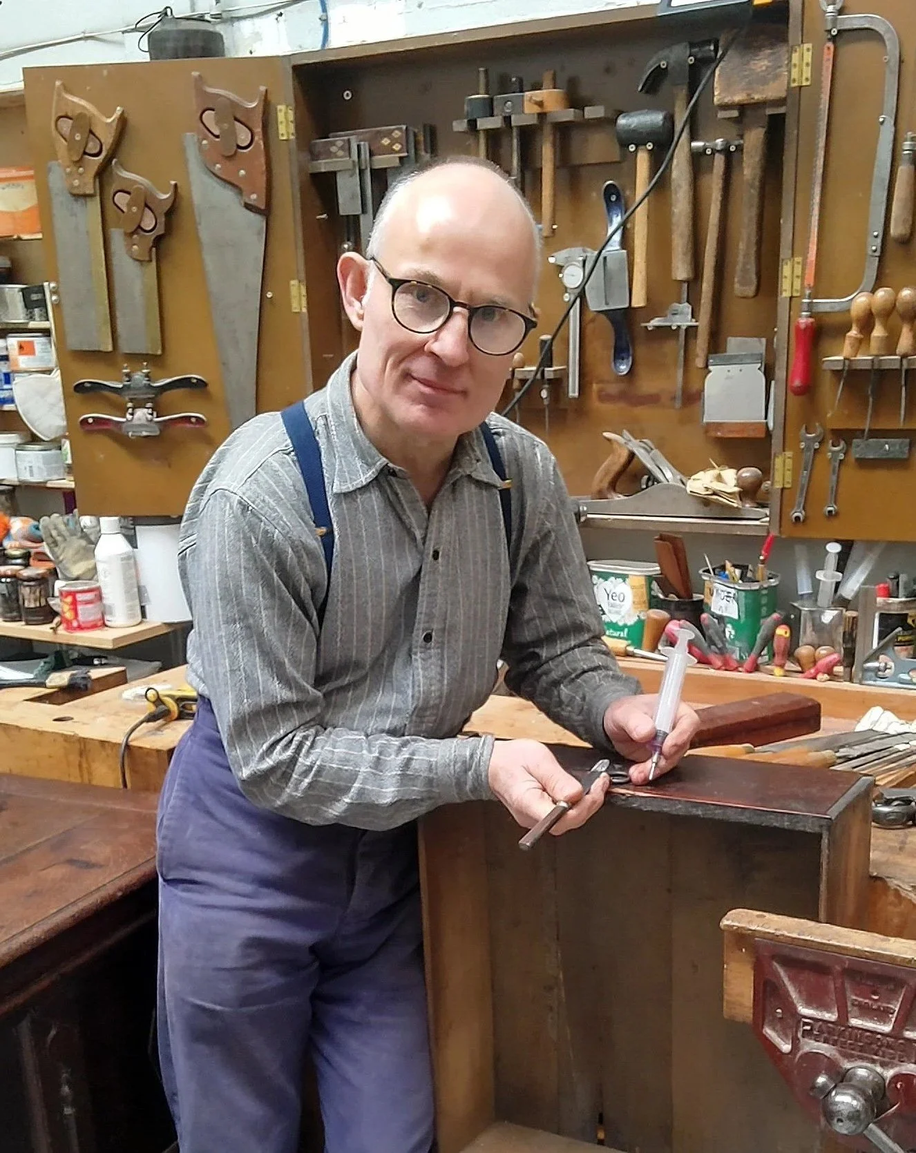 Lifting veneers to repair a mule chest drawer in my Ilkley workshop.
A glimpse into the careful, hands‑on process behind traditional restoration.