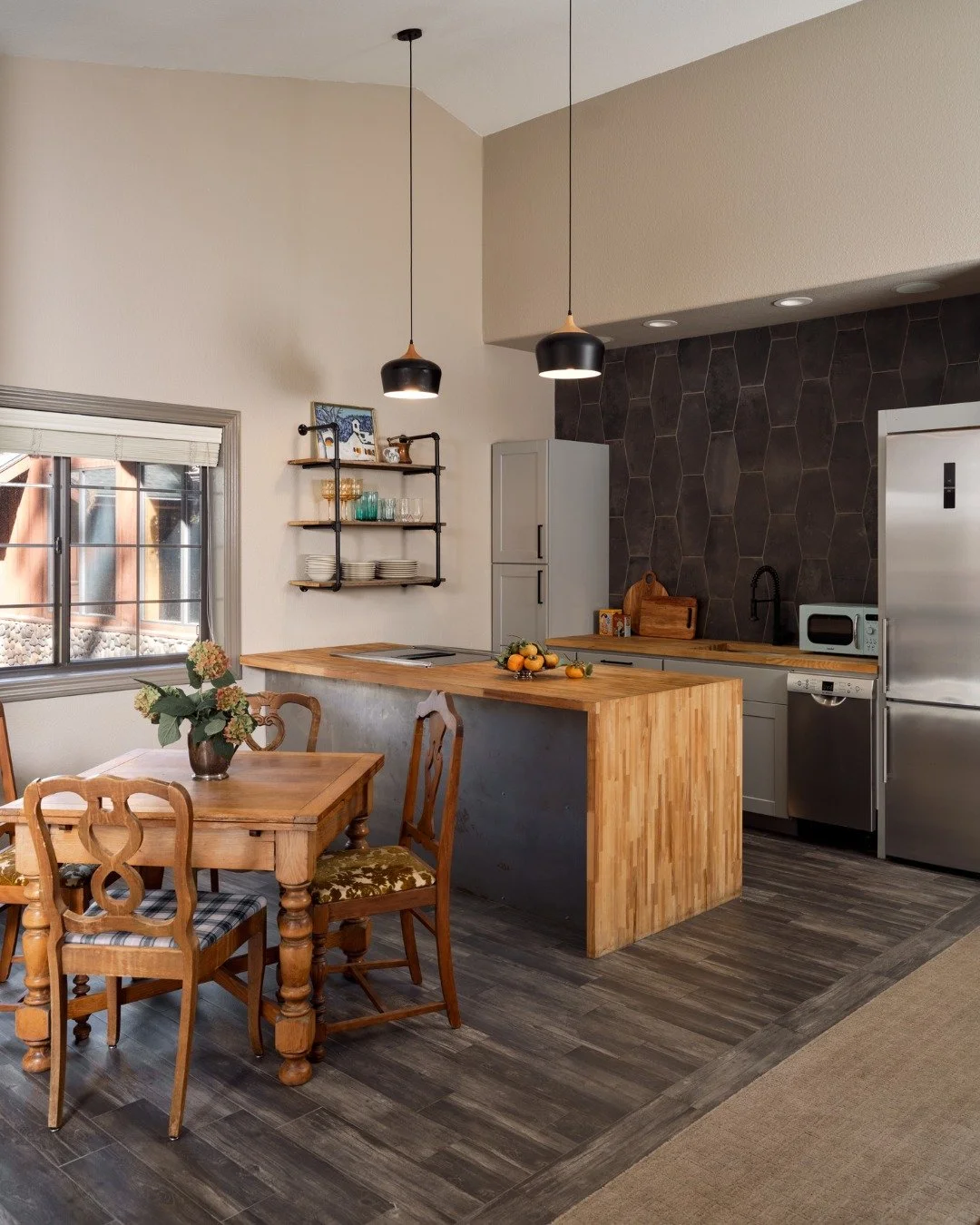 I am so thrilled to introduce the Aspen Suite - our newest accommodation designed with families in mind. With two little ones ourselves, we know what it means to travel as a family. This suite has it all - a separate bedroom with twin beds means the 