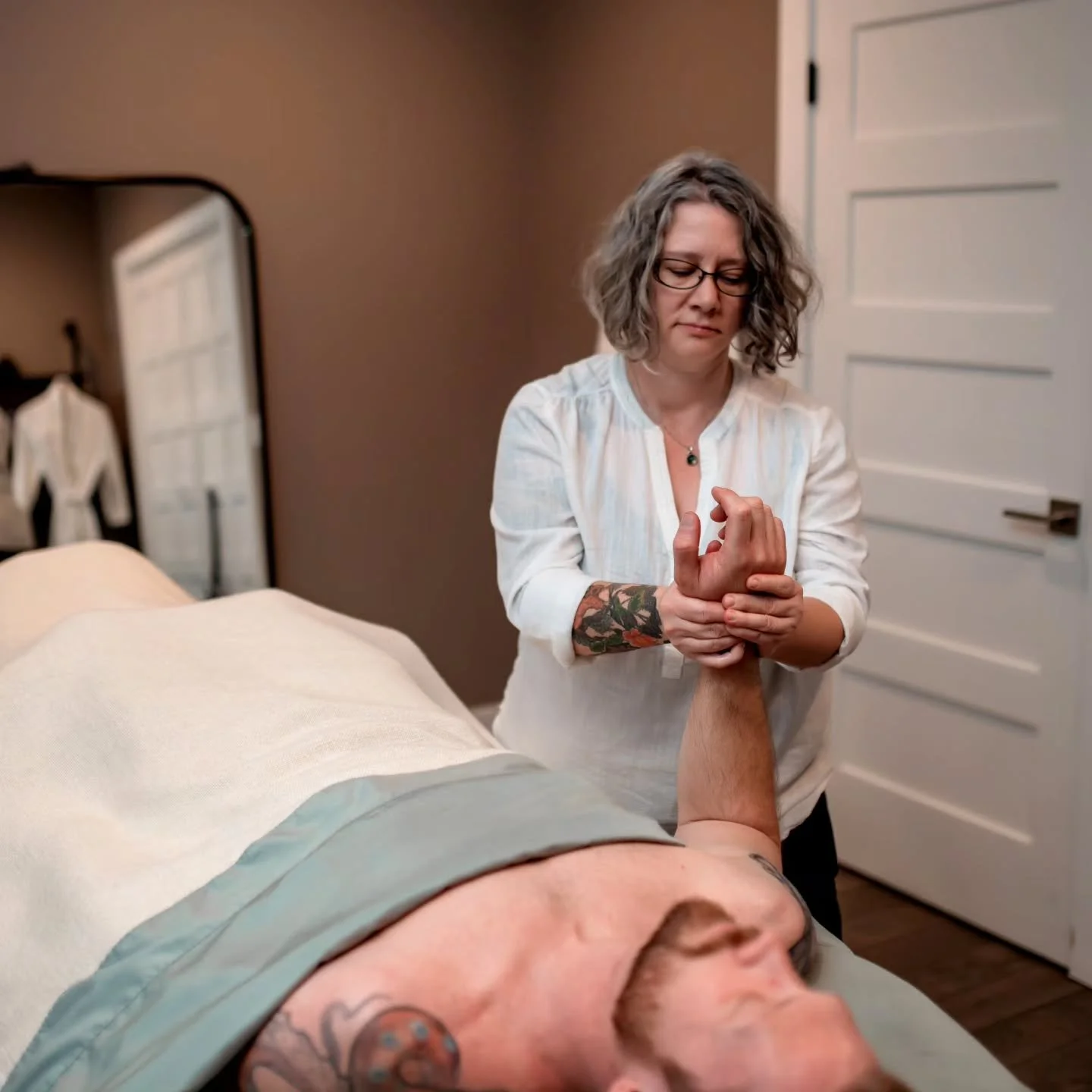 ✨We have massage openings this week!✨

Joyce has been a certified massage therapist since 2001 and is also a certified esthetician and holistic health practitioner. With over 1000 hours of bodywork training, she has worked in medical settings, day sp