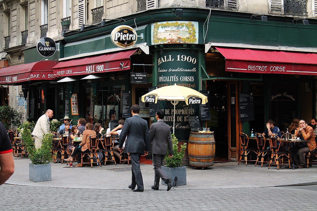 Left Bank or Right Bank: Which Parisian Are You? - HiP Paris Blog