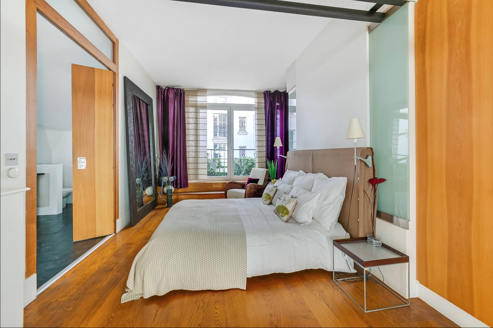 mov-masterbedroom-1-2021-11-22.png