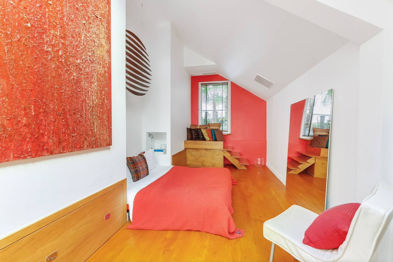 mov-third-guest-bedroom-2021-11-22.png